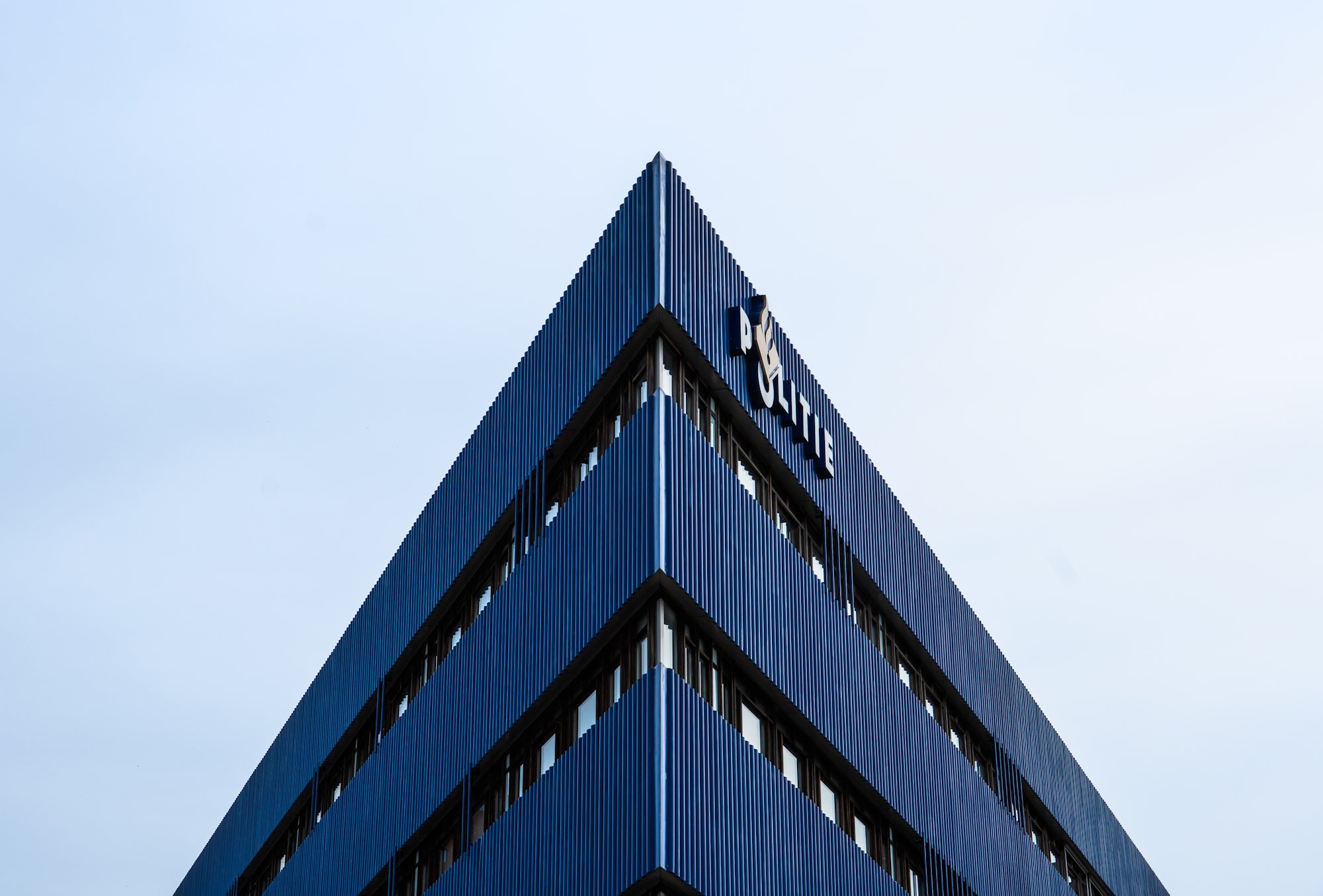 politiebureau Nijmegen architectuur